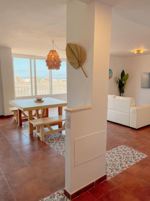 Apartamento Casa Bamboo Corralejo, Espacioso, Piscina Y Parking Exterior photo